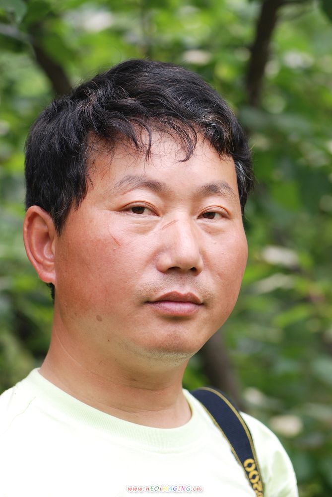 俱乐部的俊男美女们