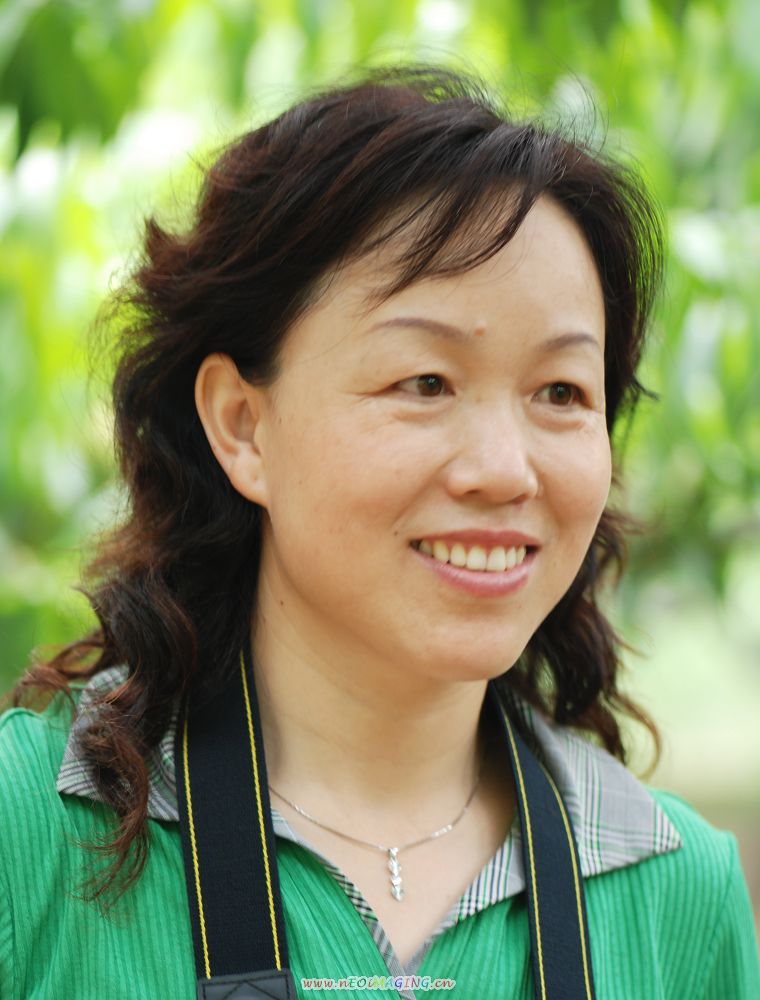 俱乐部的俊男美女们