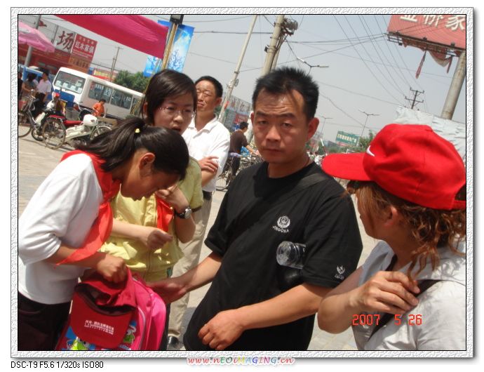难道这也是在做秀???????????