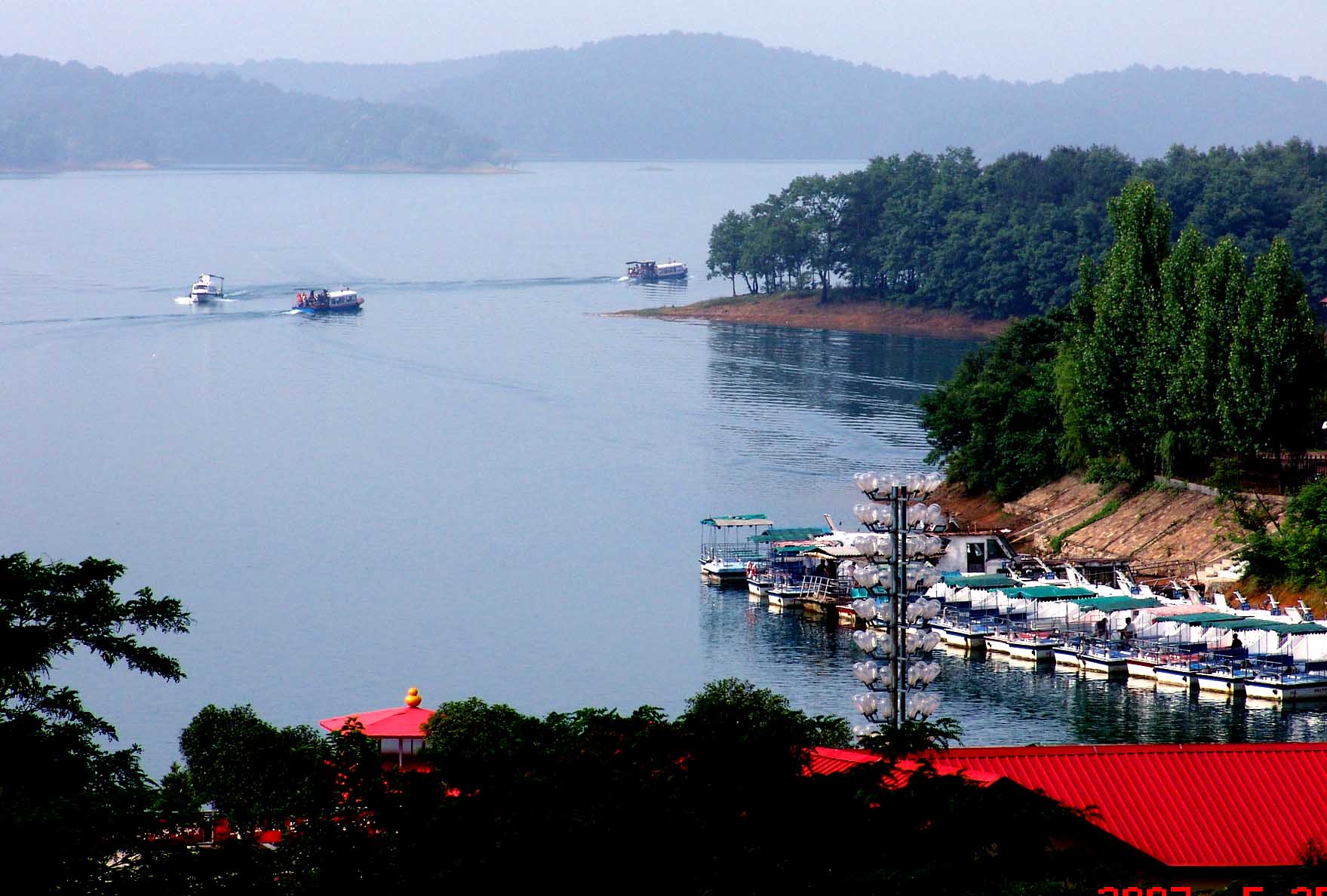 南湾湖风光