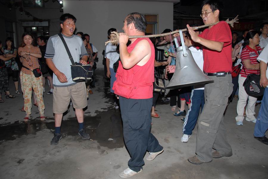 集合啦~~~~我们的队伍就要出发了
