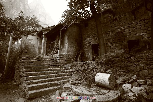 桃花峪中桃花村
