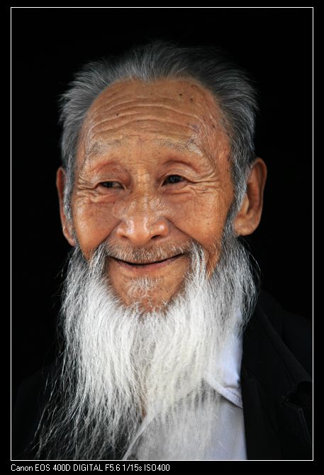 南阳镇老人肖像