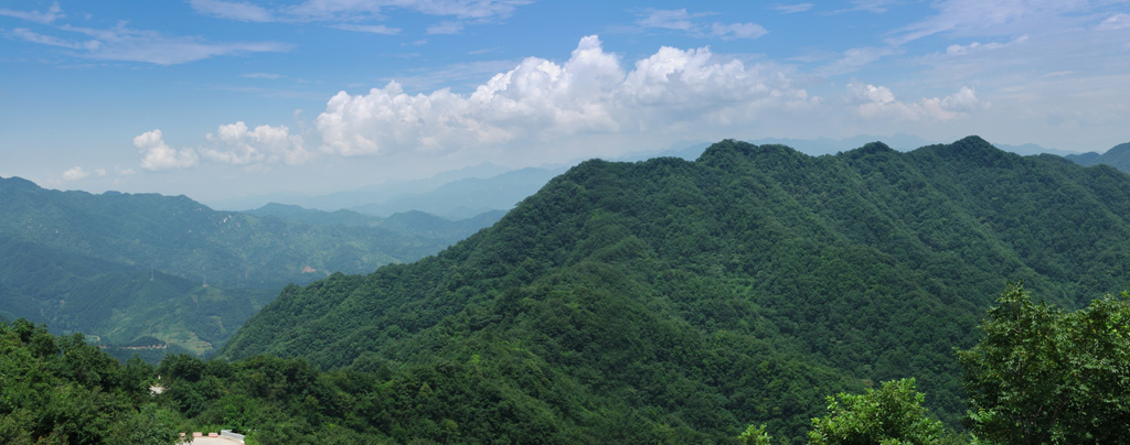 盛夏白云山