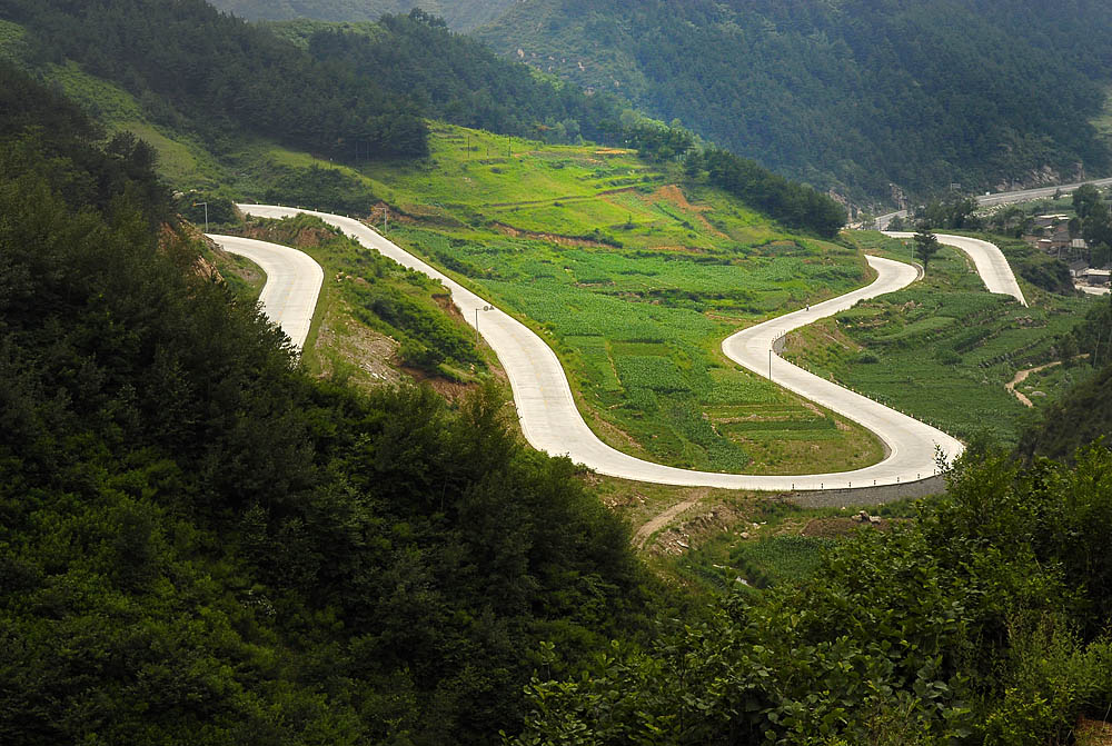 山路弯弯