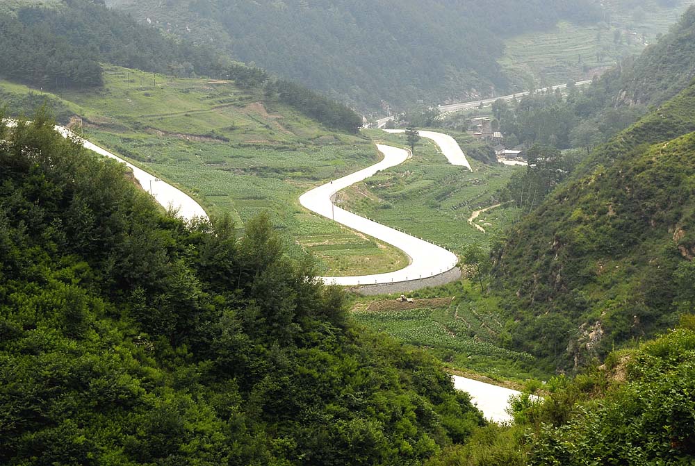 山路弯弯