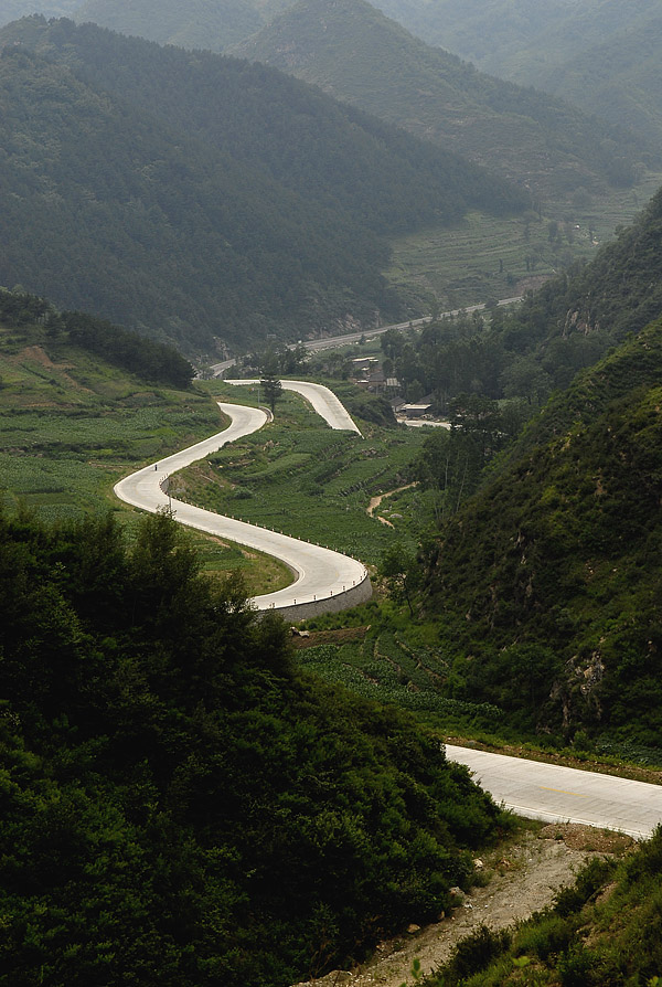 山路弯弯