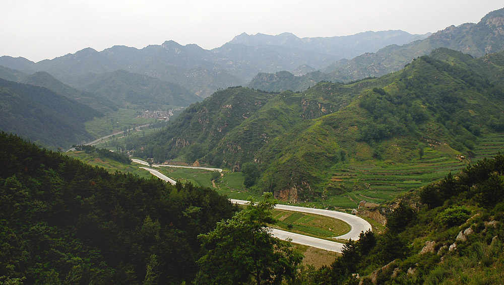 山路弯弯