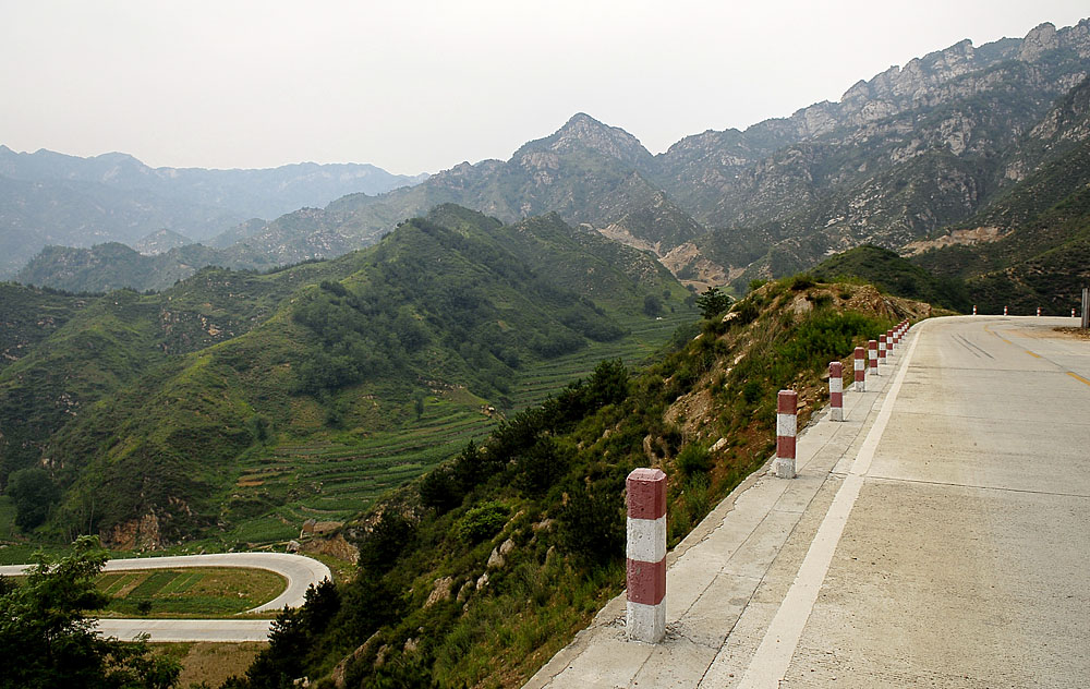 山路弯弯