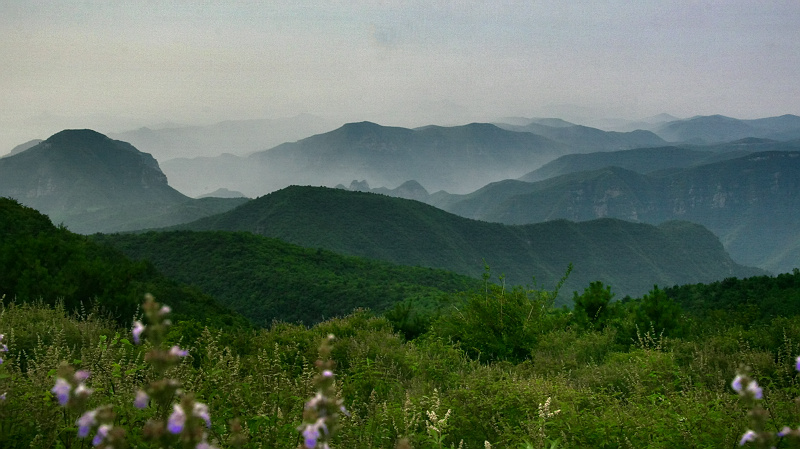 青龙峡组图之一——山