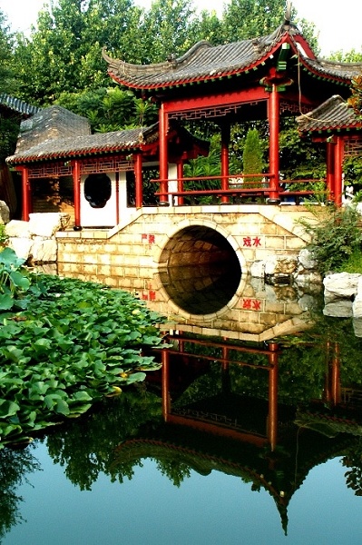 邑园晨色