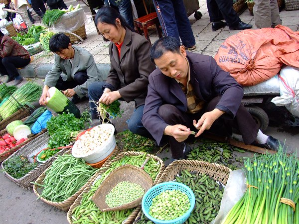谁在背谁