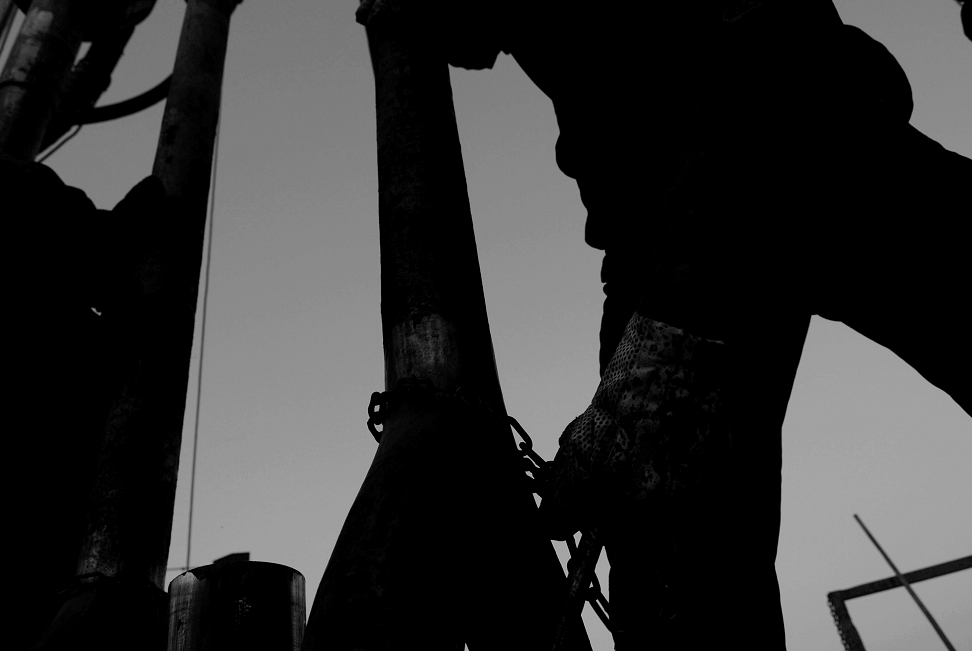 [原创]塔克拉玛干沙漠里的石油人--工业符号