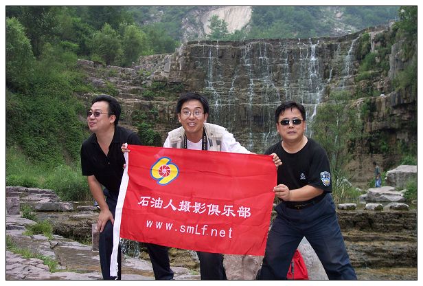 哈哈看看俺的三人行