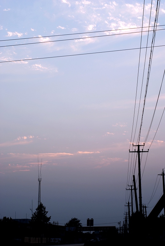 走在夕阳下