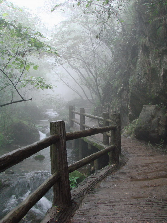 重渡沟——山路十八湾