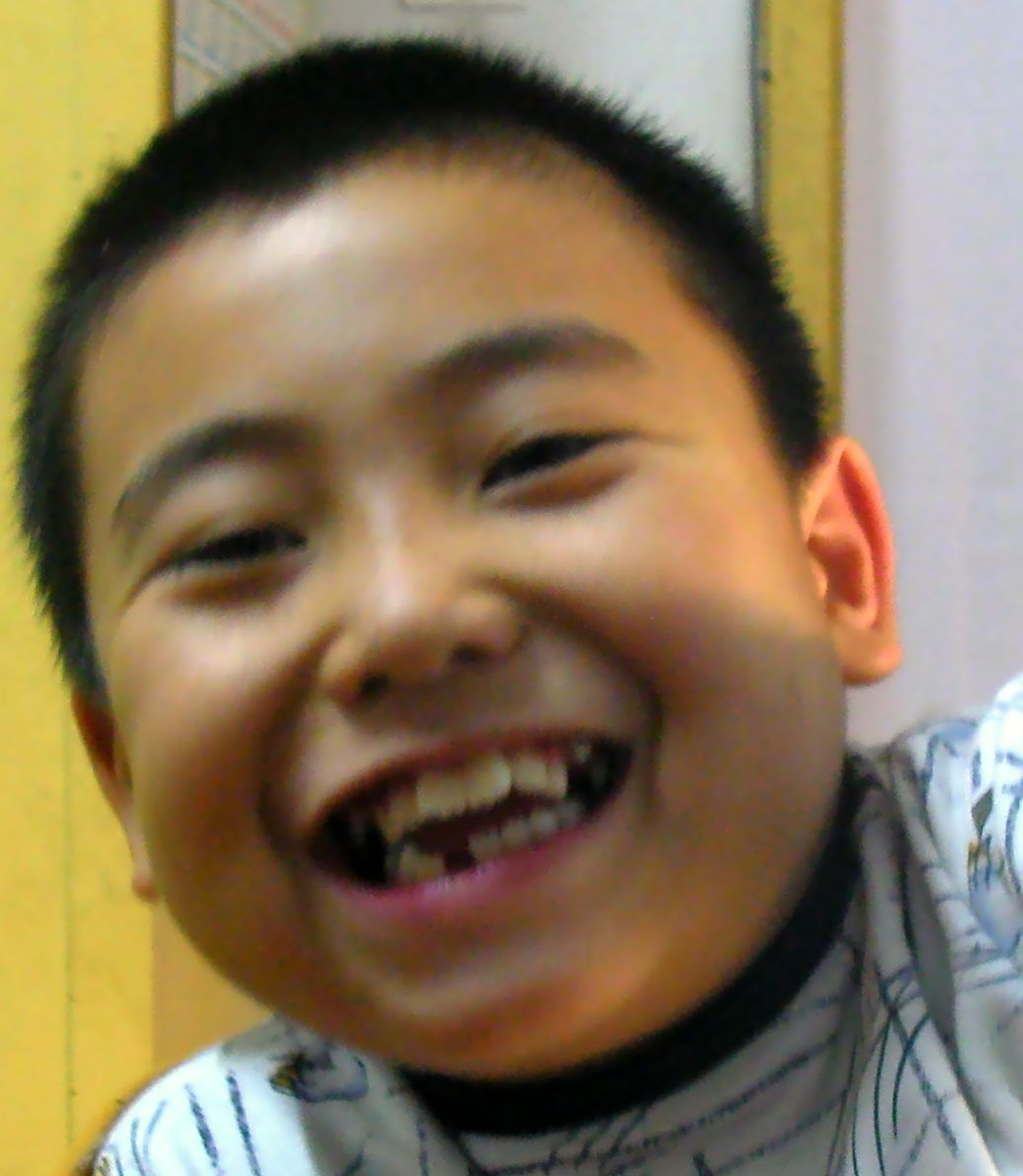 他叫“丑蛋子”