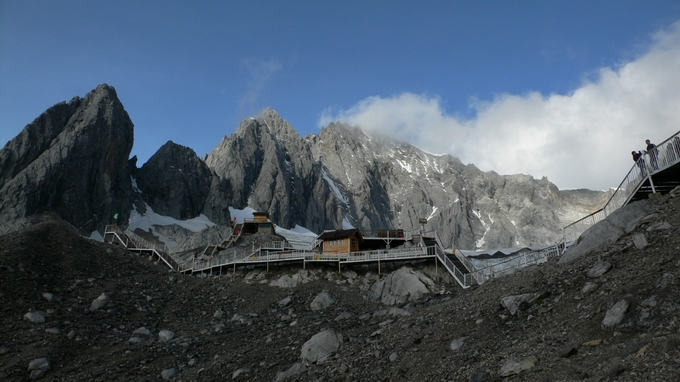 云南丽江香格里拉玉龙雪山
