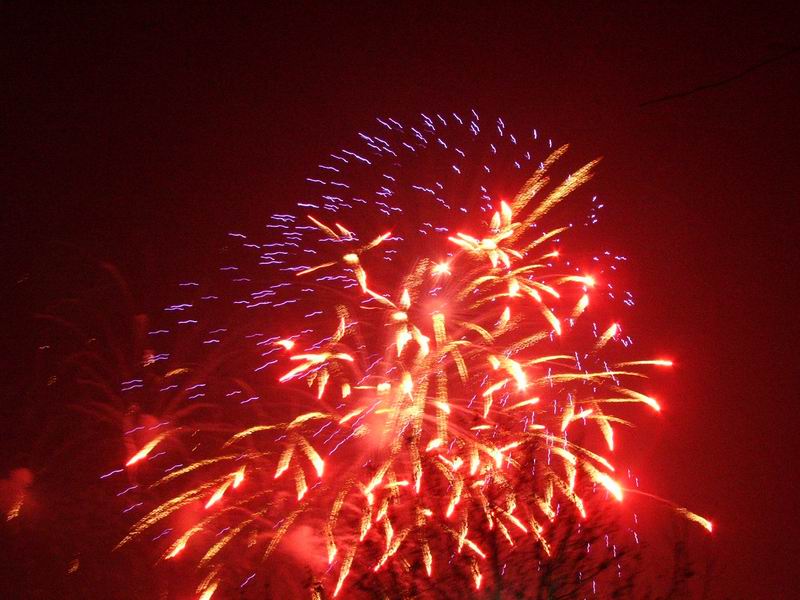 元宵月夜礼花开