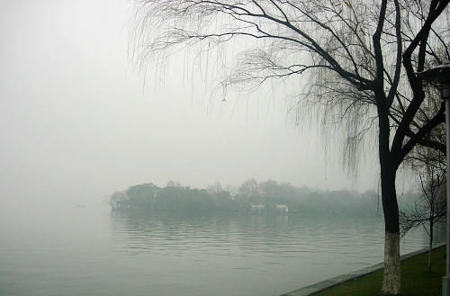 烟雨蒙蒙看西湖