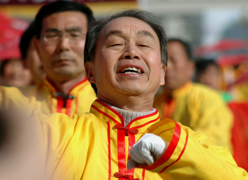 银装.闹春