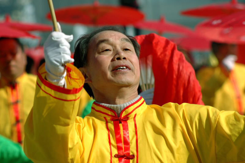 银装.闹春