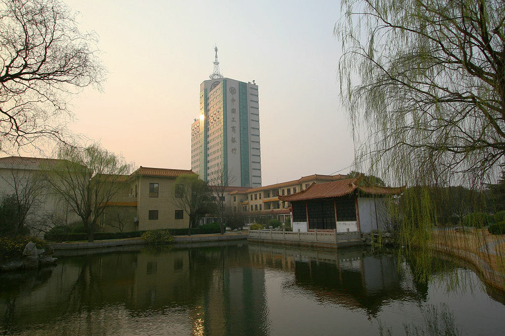 春色龙城