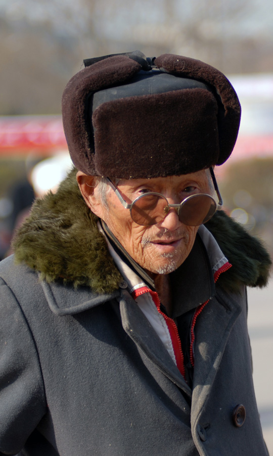 老人你在凝视什么？