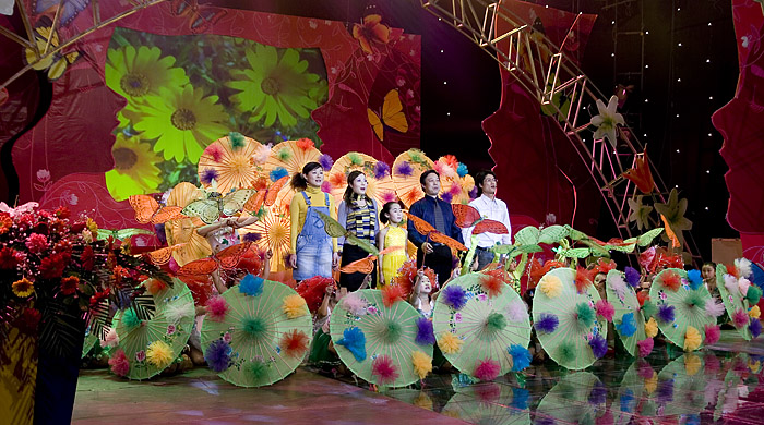 油田“三八”节文艺表彰会（花絮）