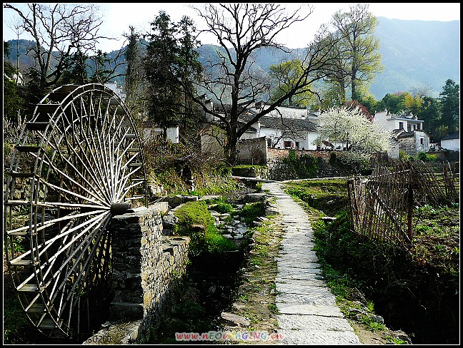 在那遥远的小山村