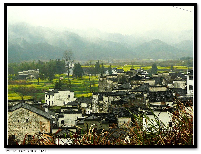 在那遥远的小山村
