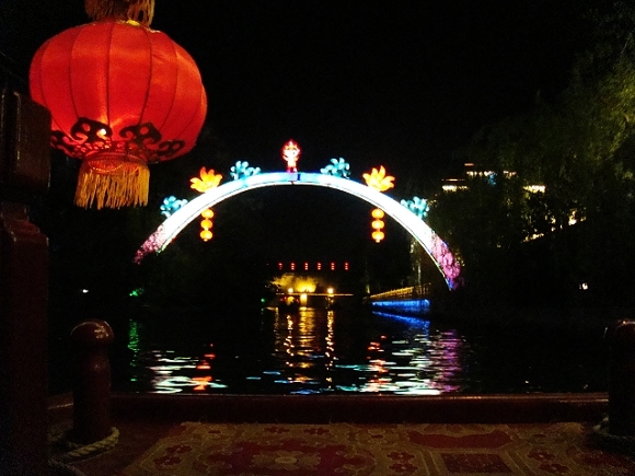 桨声灯影秦淮河