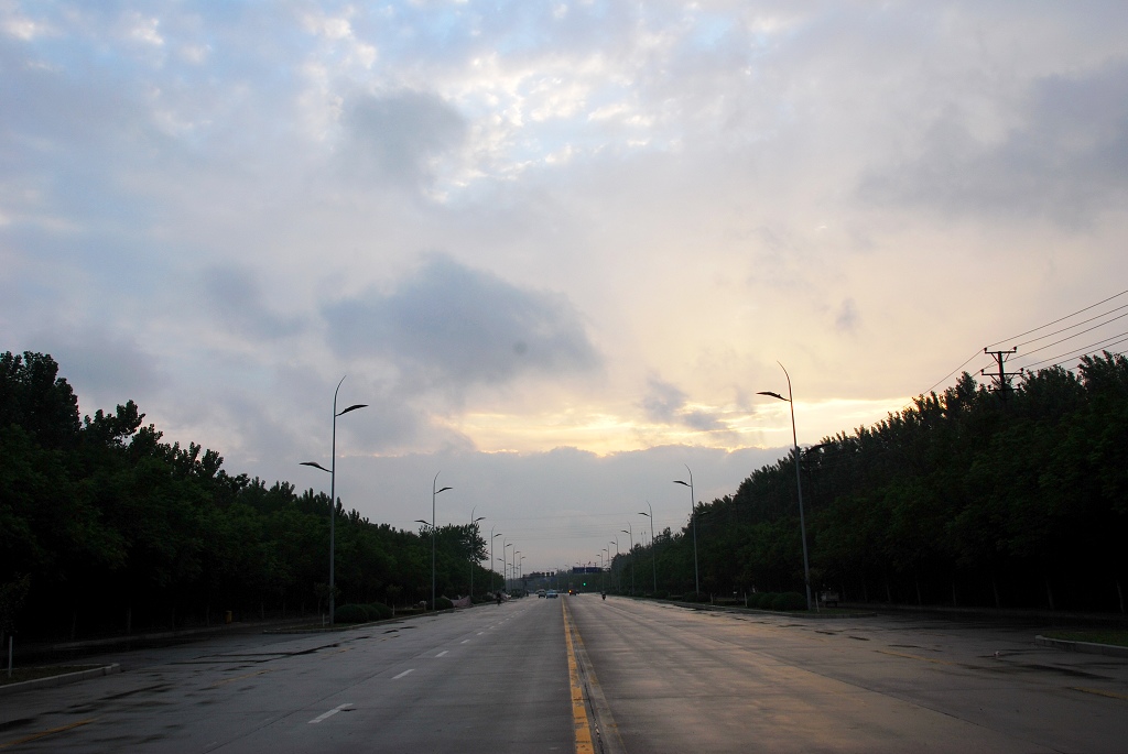 雨后的濮阳