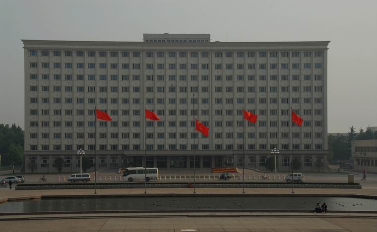 对遇难的同胞深表哀悼，为受伤的灾民祈祷平安！