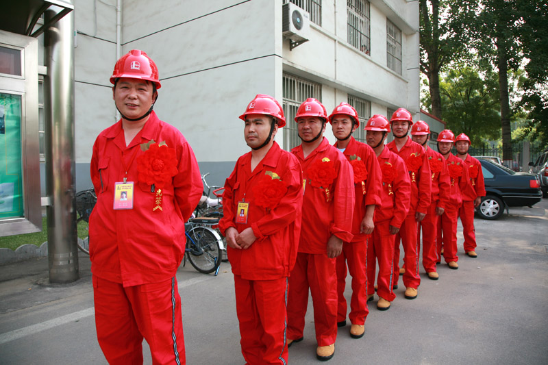 为油田供水的九壮士送行---一路平安！！