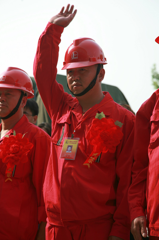 为油田供水的九壮士送行---一路平安！！