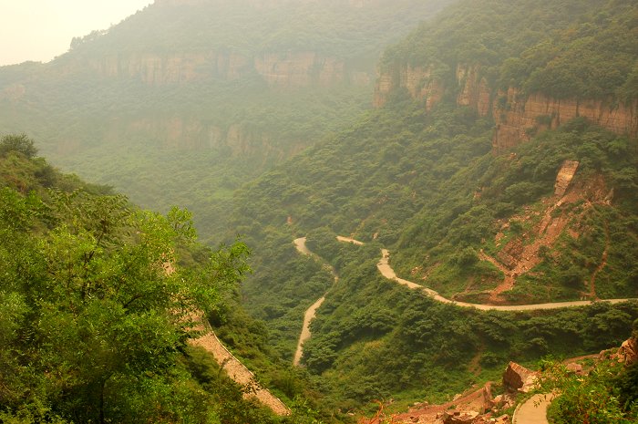 山路弯弯