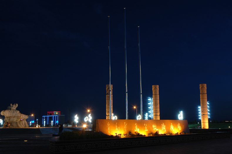 小城夜色