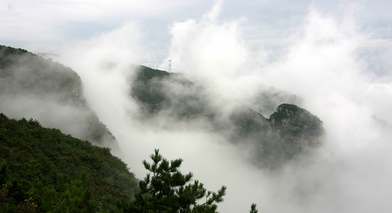 青龙峡云雾