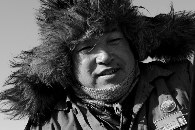 内蒙雪域高原石油人