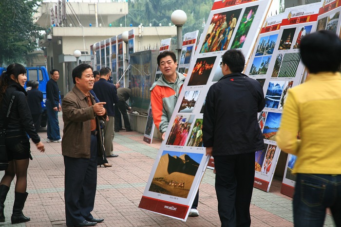 展板应邀市委展出！
