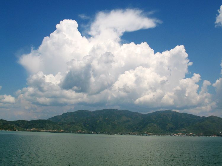 洱海