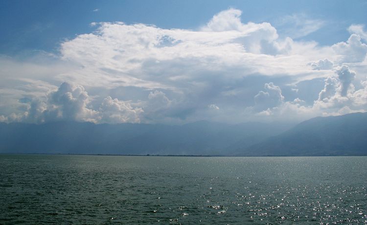 洱海
