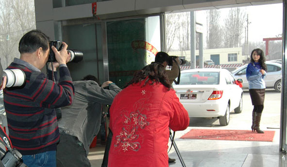 比亚迪展厅拍摄花絮