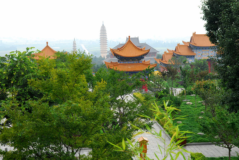 大理崇圣寺三塔