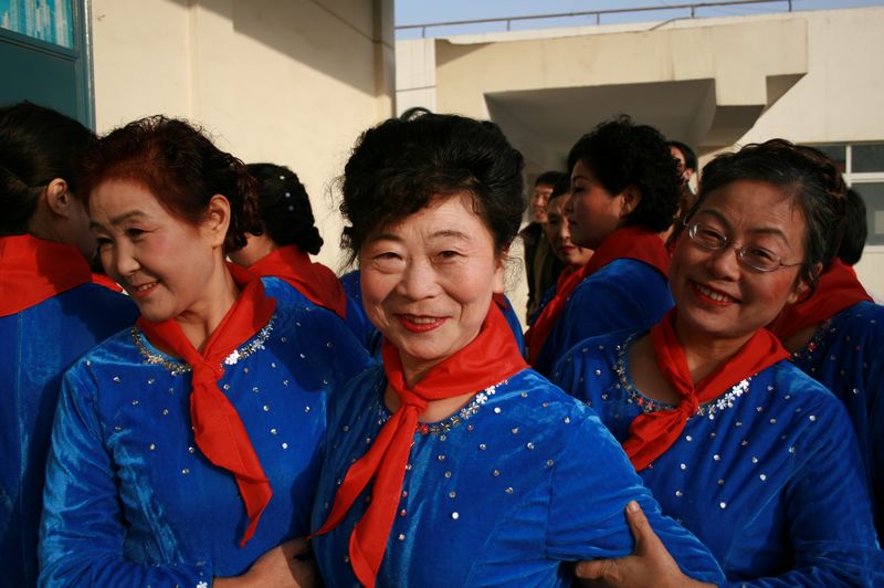 粉墨登场