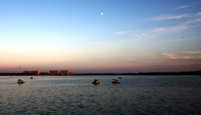 油城小景