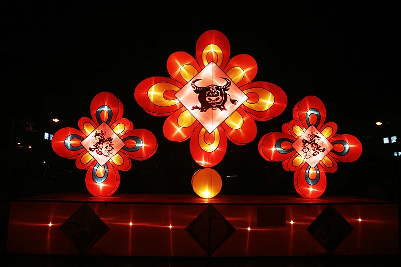 孤岛——灯会