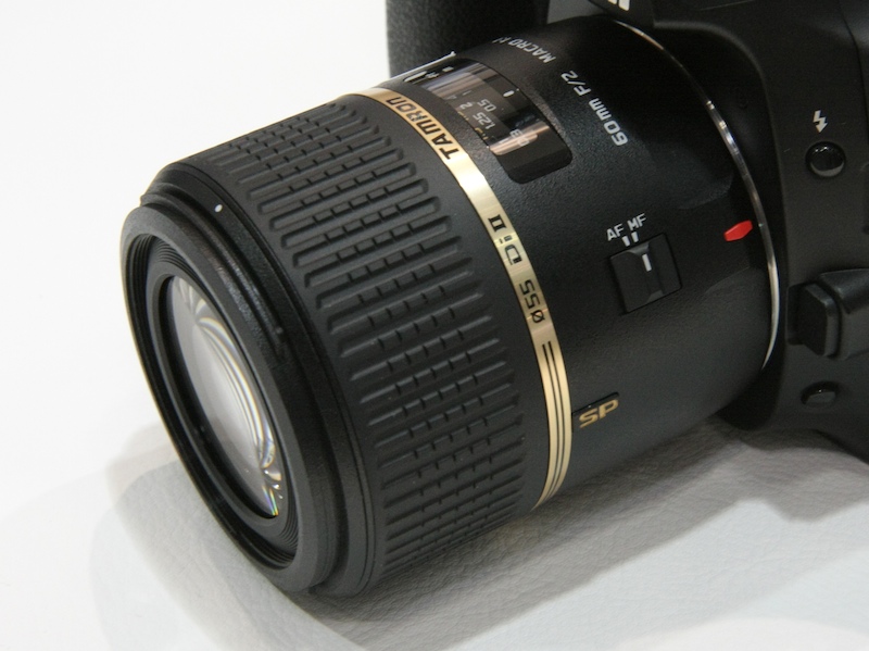 腾龙新镜SP AF60mm F2 亮相PIE