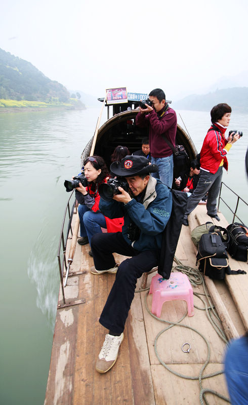 AAsk6gZF.jpg